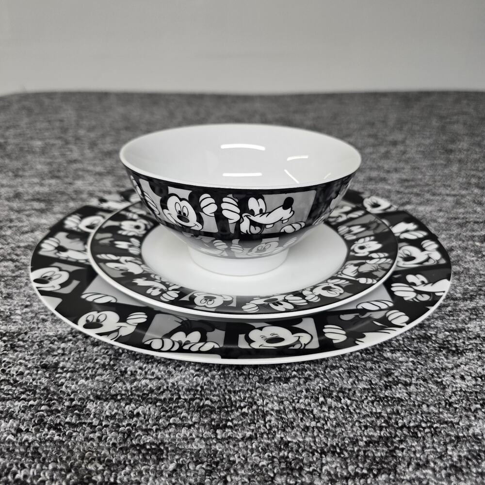 Disney Mickey Mouse & Goofy Grid Dinnerware Set 3 Piece Black & White